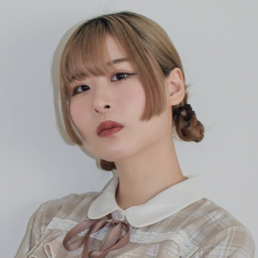 坂宮舞